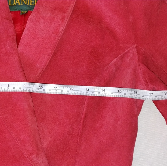 Vintage Danier Suede Jacket & Skirt Set - Picture 4 of 12